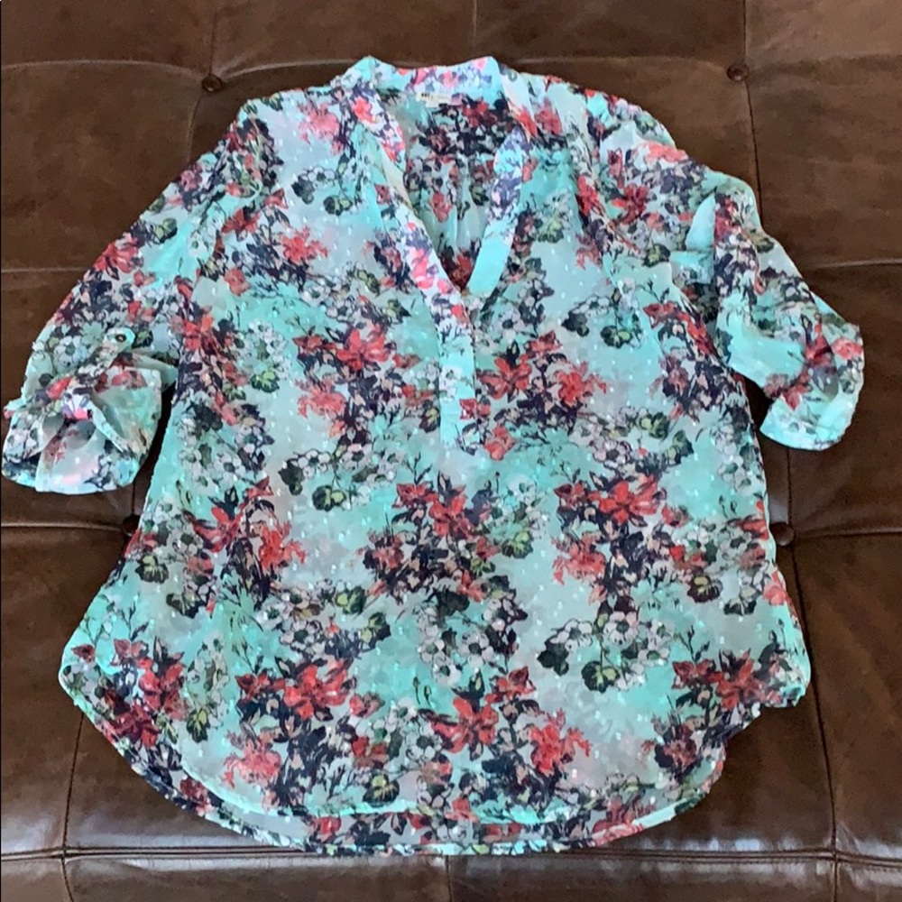 Floral top by Kut from the Kloth